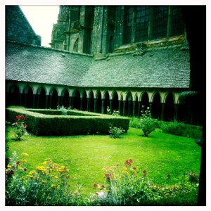 Mont-Saint-Michel-Abbaye-Cloître