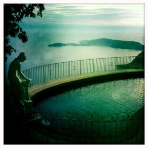 foodwineandstyle-chevre-d-or-piscine