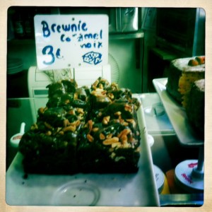 Hutch-hotdog-house-Paris-1