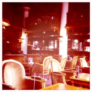 Negresco-bar-salle-le-relais-nice