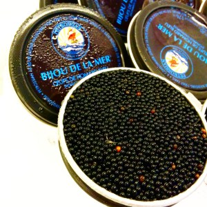 Bijou de la mer oeufs Homard Petrossian