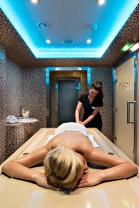 Deep Nature - I Spa Paris MD - Gommage personnage -® Ludovic Di Orio